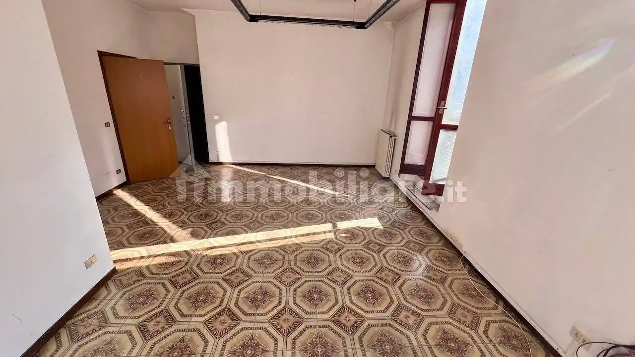 Appartamento in vendita a Lainate