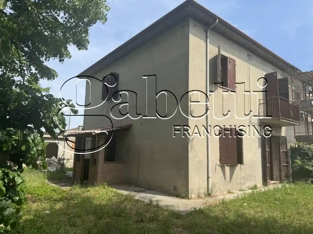 Casa indipendente in vendita a Ferrara