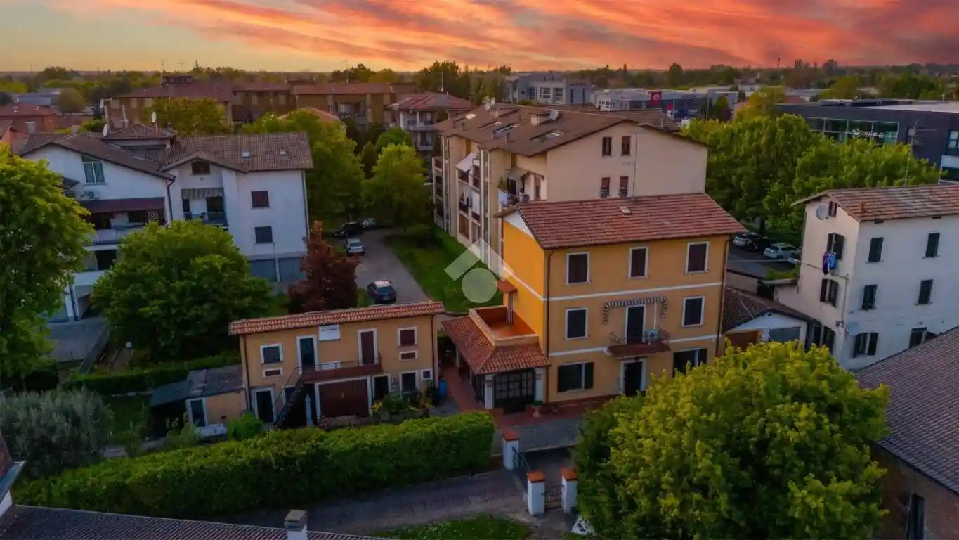 Casa indipendente in vendita a Reggio Emilia