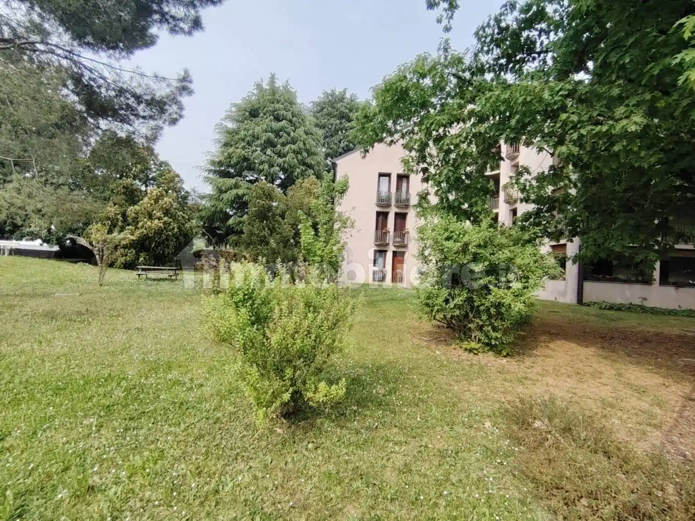 Appartamento in vendita a Biassono