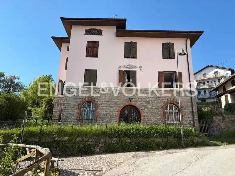 Appartamento in vendita a Baselga di Pinè