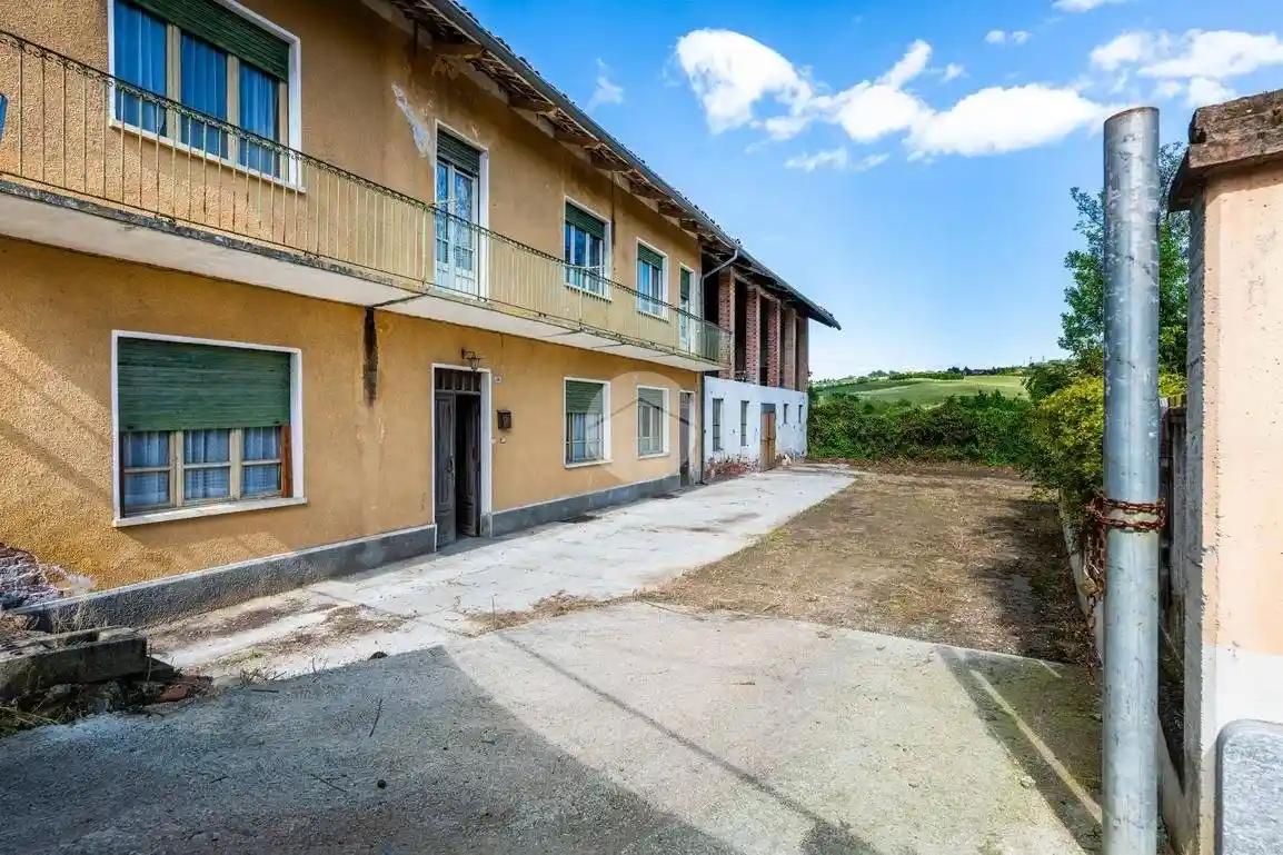 Casa indipendente in vendita a Cherasco