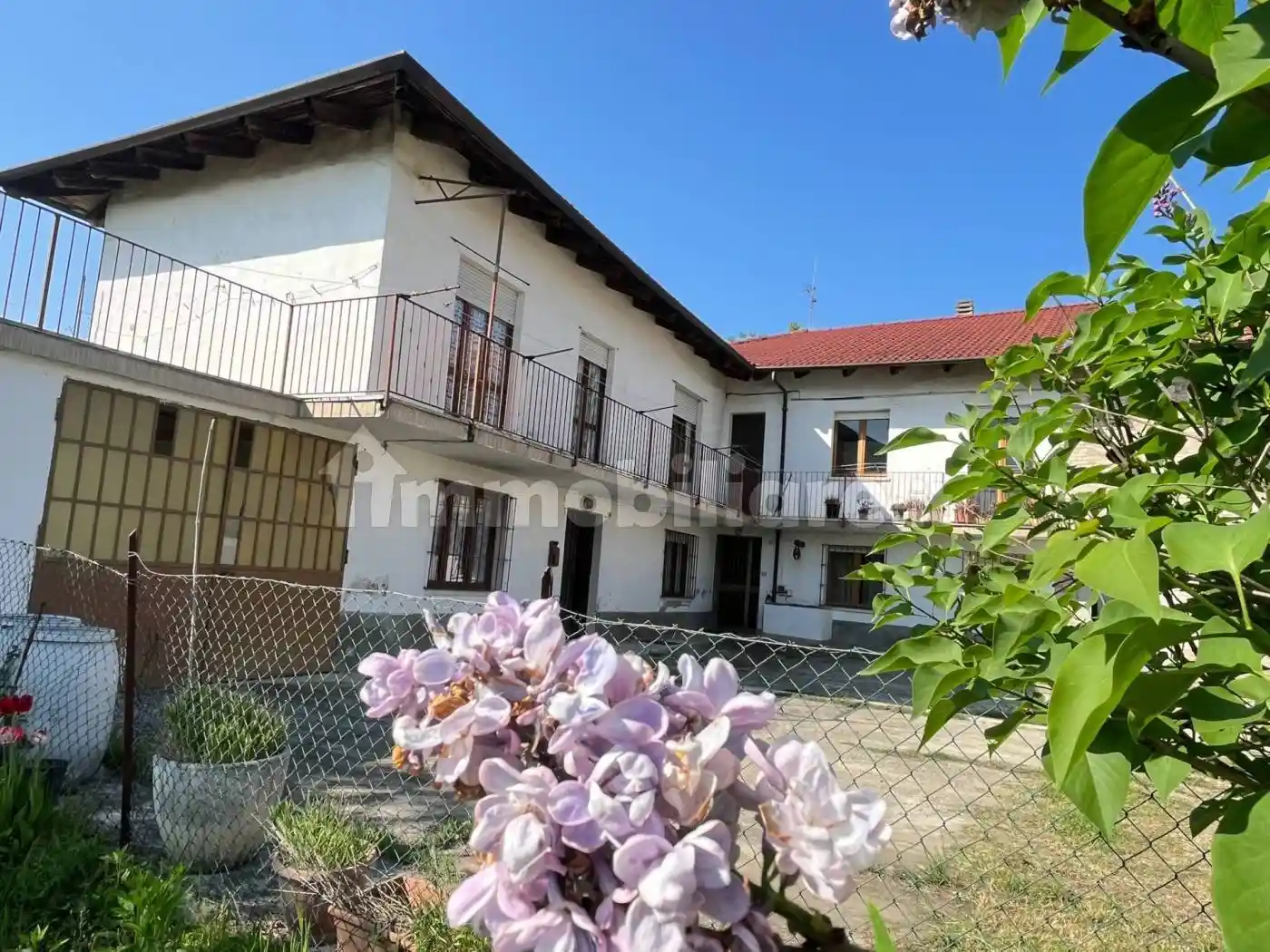 Rustico - Casale in vendita a Castagnole delle Lanze