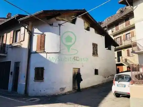 Rustico - Casale in vendita a Mura