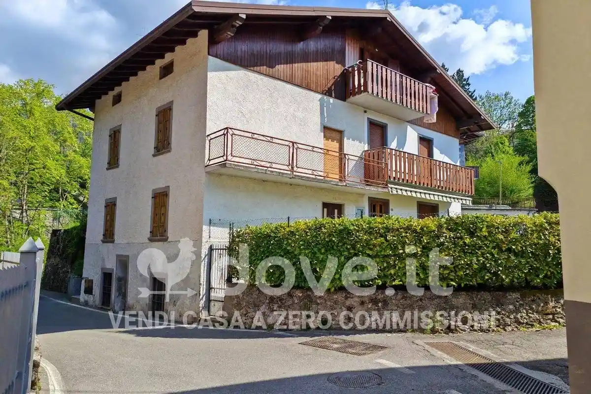 Casa indipendente in vendita a Castione della Presolana