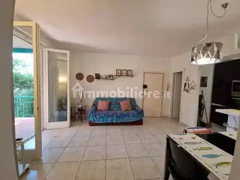 Appartamento in vendita a Montignoso