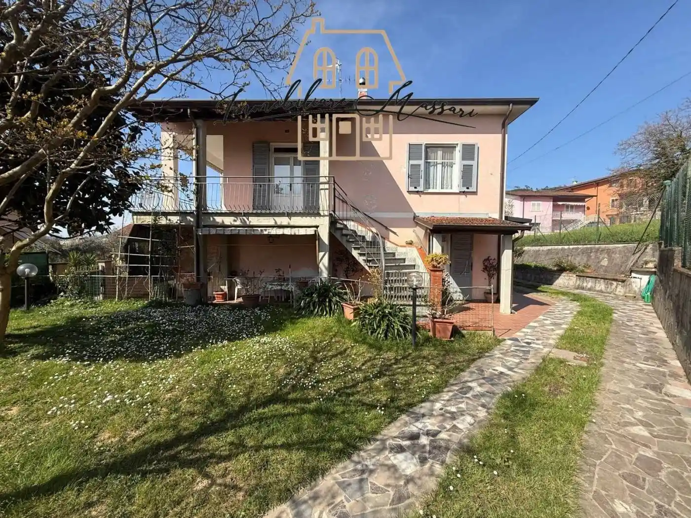 Villa in vendita a Castelnuovo Magra