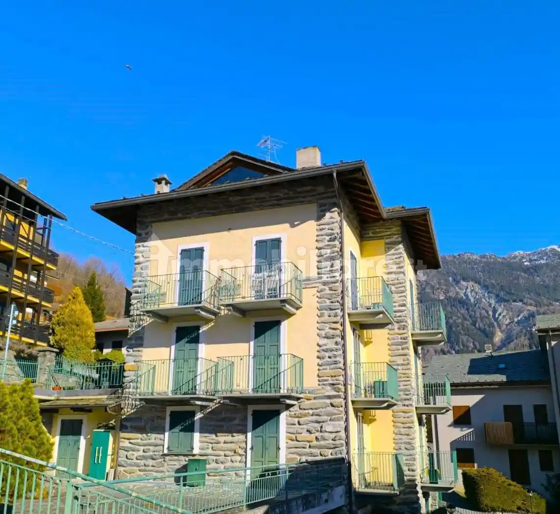 Appartamento in vendita a Chiesa in Valmalenco