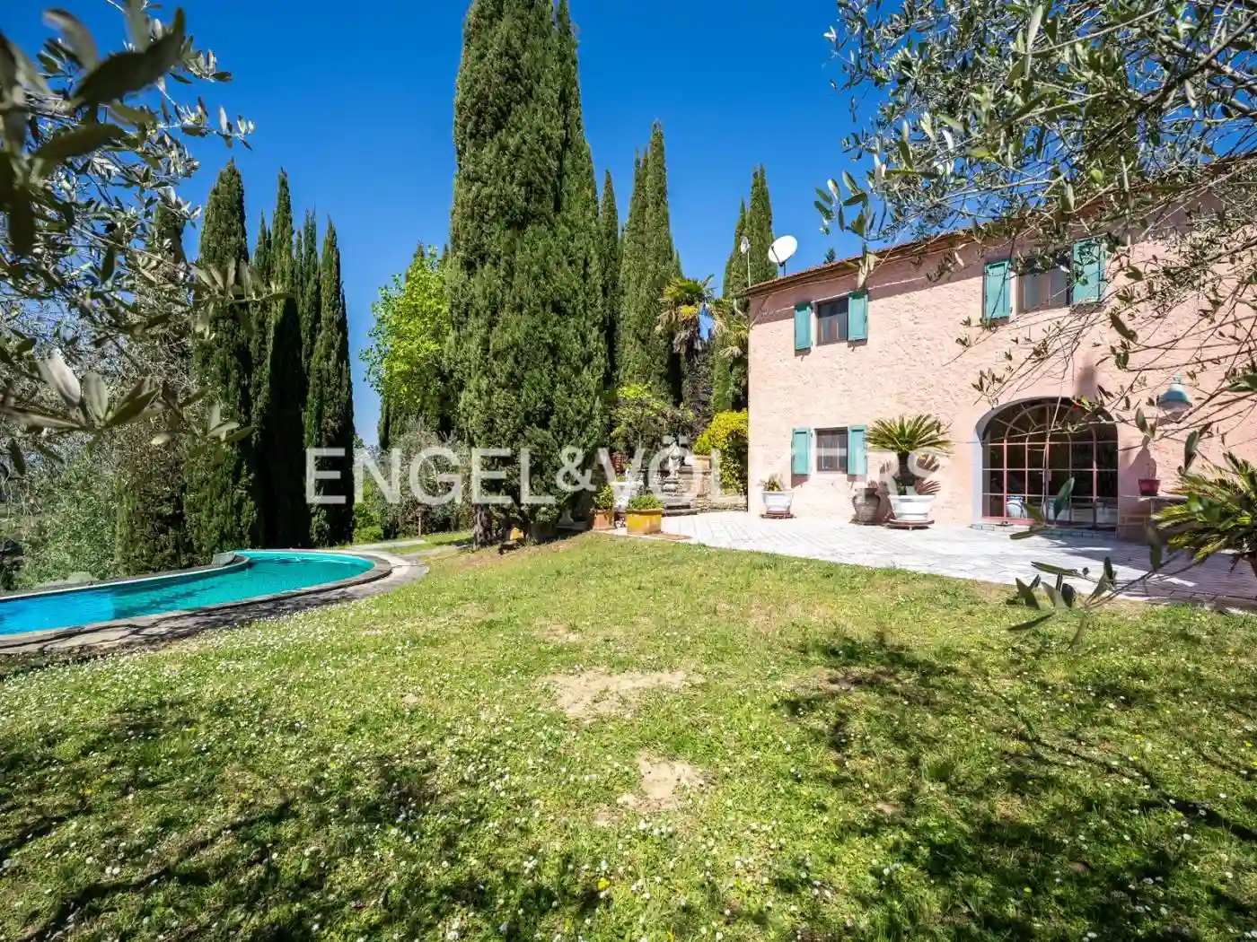 Villa - foto 2