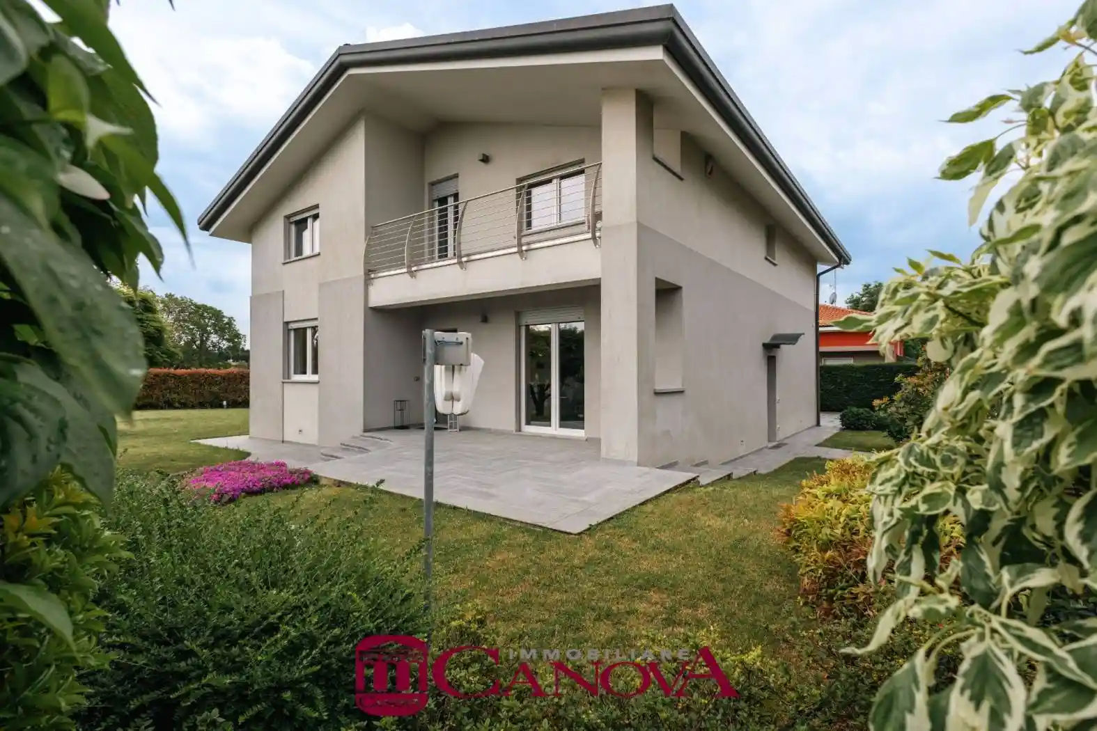 Villa in vendita a Limido Comasco