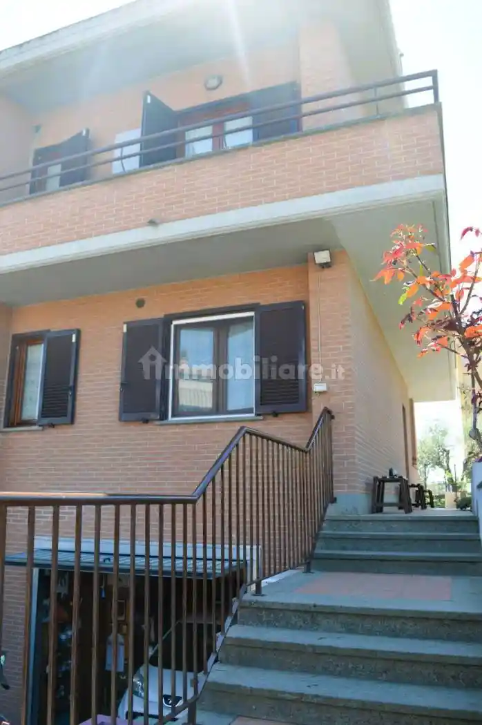 Villetta a schiera in vendita a Lanuvio