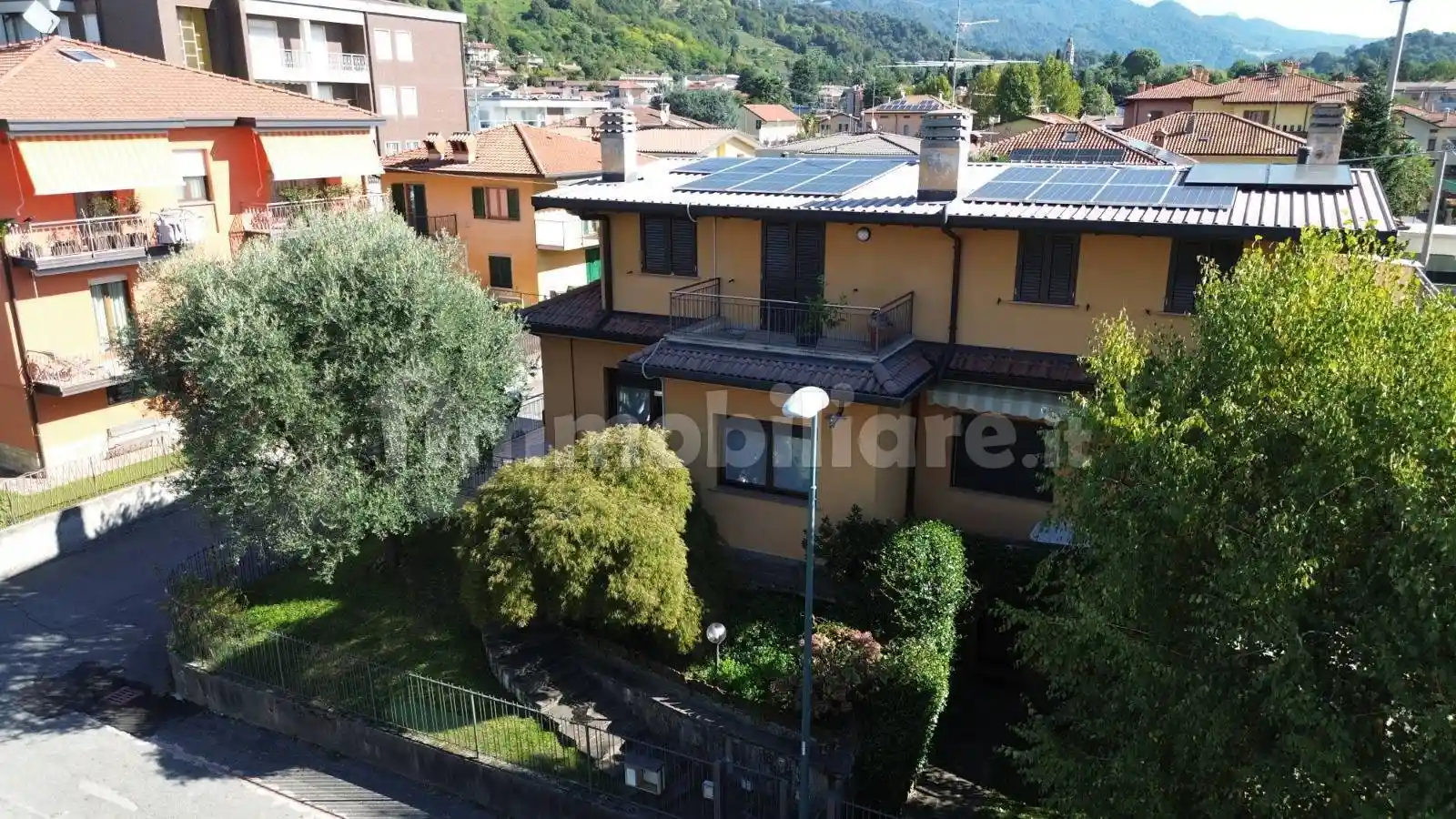 Villetta a schiera in vendita a Scanzorosciate