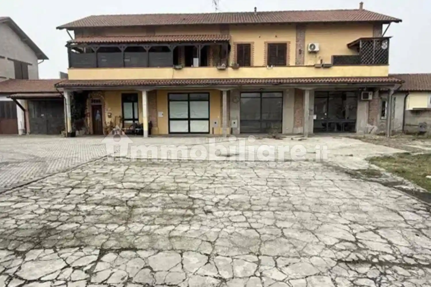 Appartamento in vendita a Castello d'Agogna