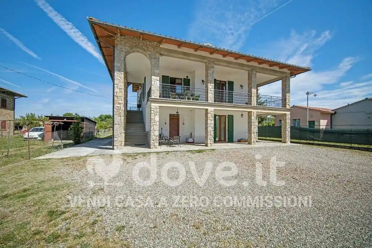 Casa indipendente in vendita a Tuoro sul Trasimeno
