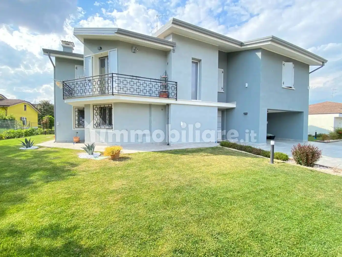 Villa in vendita a Rodigo