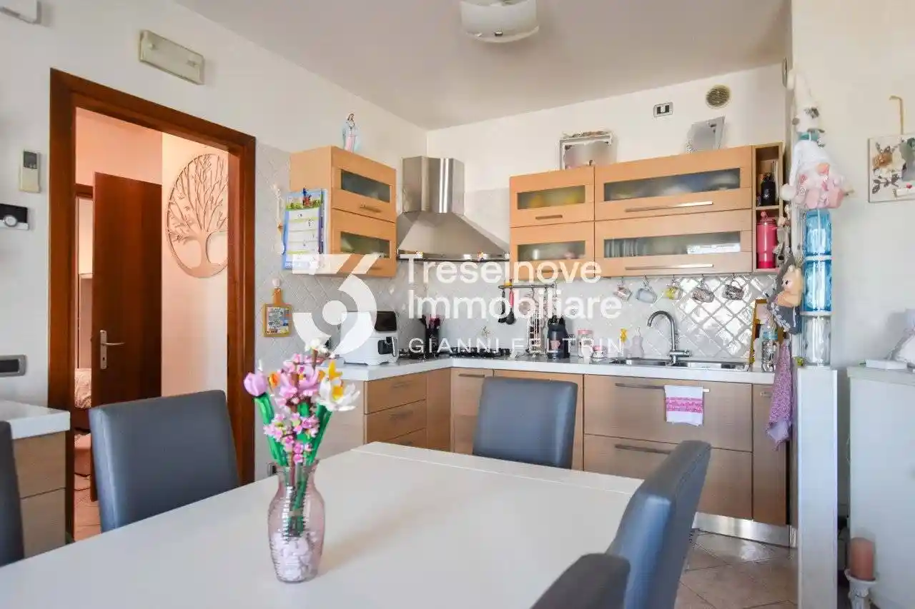 Appartamento in vendita a Paese