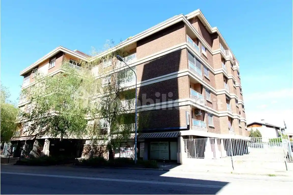 Appartamento in vendita a Novara