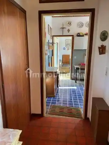 Appartamento in vendita a Tizzano Val Parma