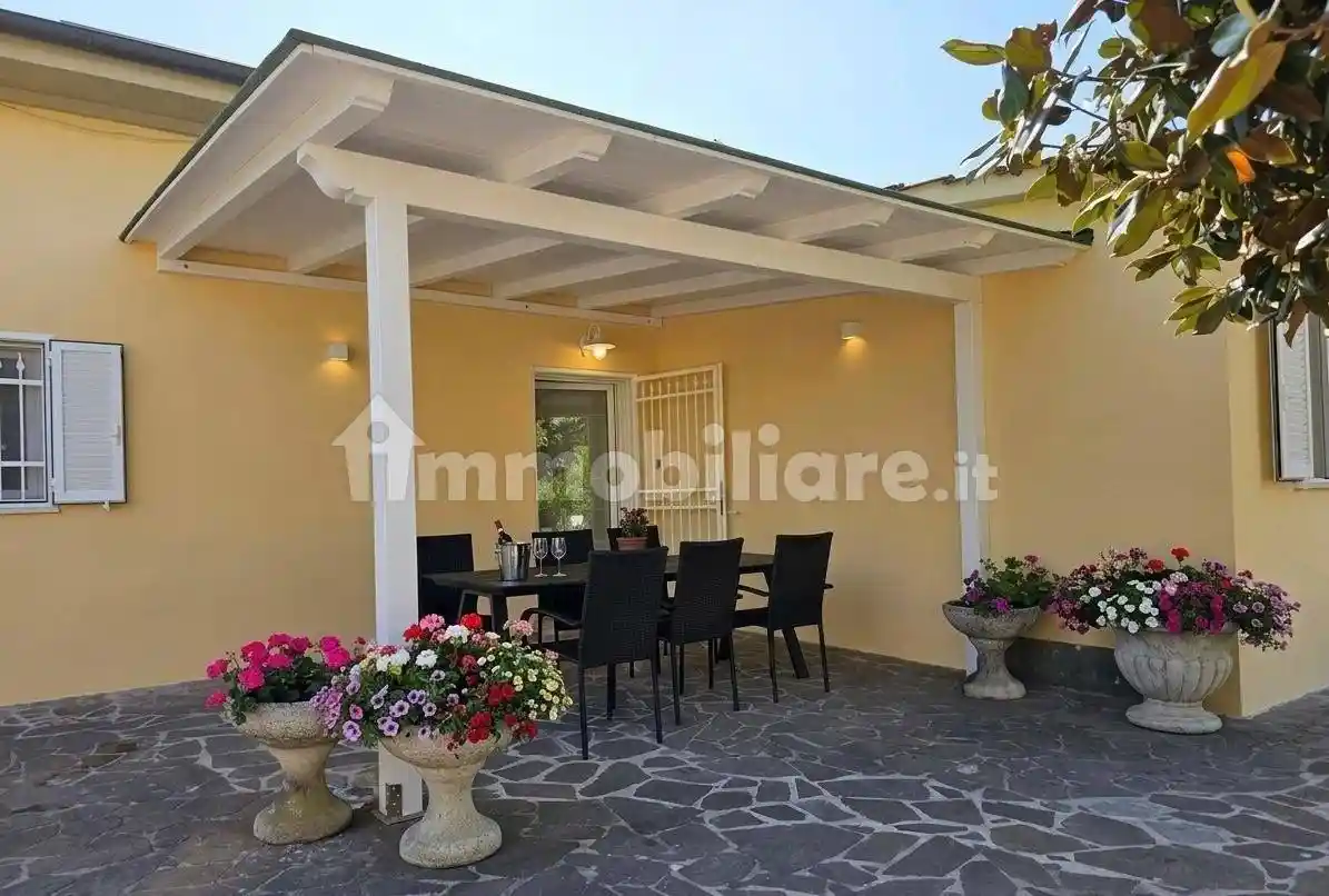 Villa in vendita a Casciana Terme Lari