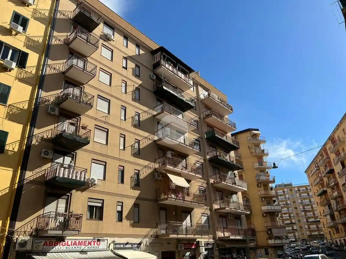 Appartamento in vendita a Palermo
