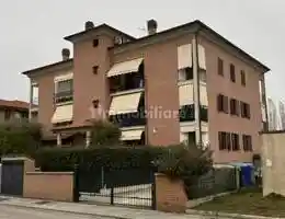 Appartamento in vendita a Cento