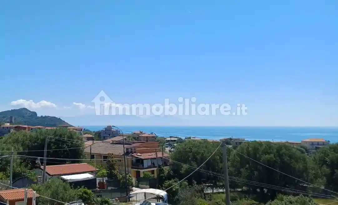 Appartamento in vendita a Camerota