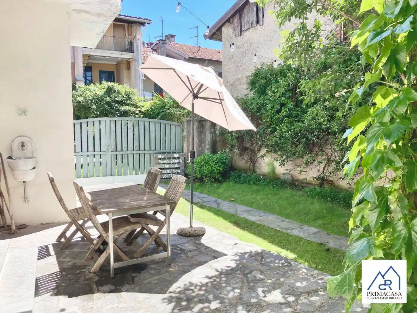 Casa indipendente in vendita a Gavirate