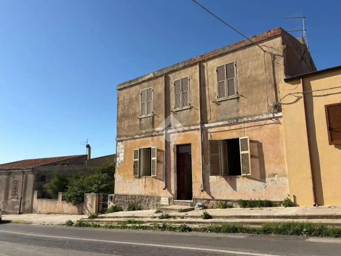 Appartamento in vendita a Uri