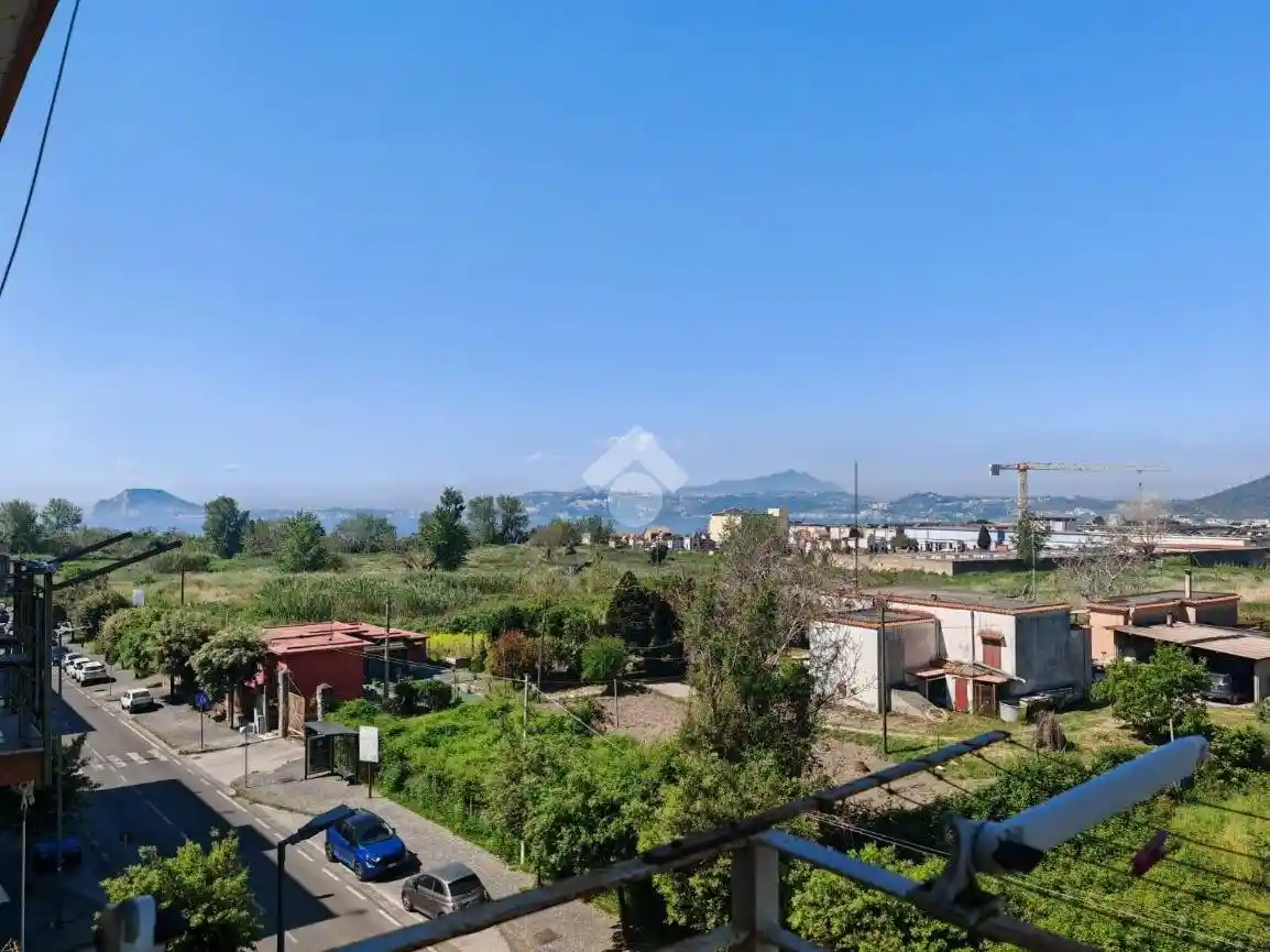Appartamento in vendita a Pozzuoli