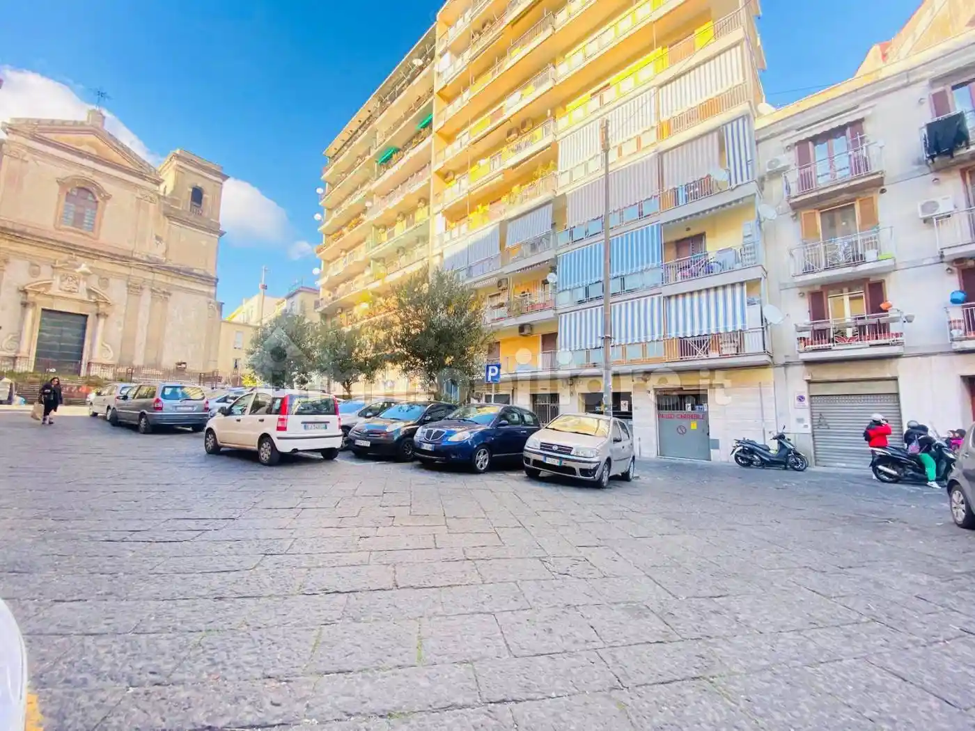 Appartamento in vendita a Napoli
