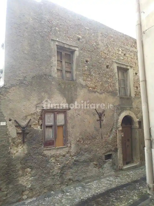 Casa indipendente in vendita a Castroreale