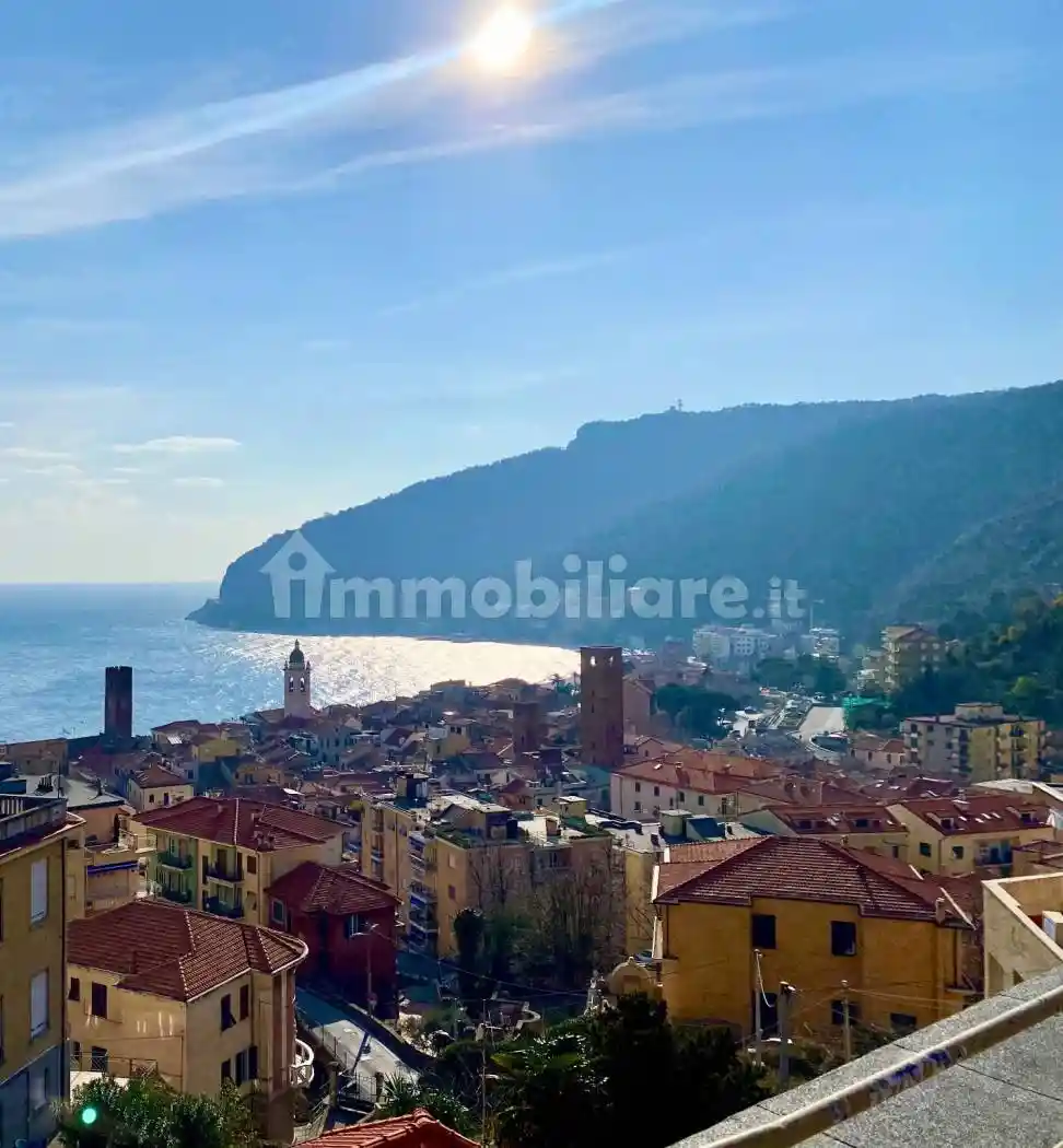Appartamento in affitto a Noli