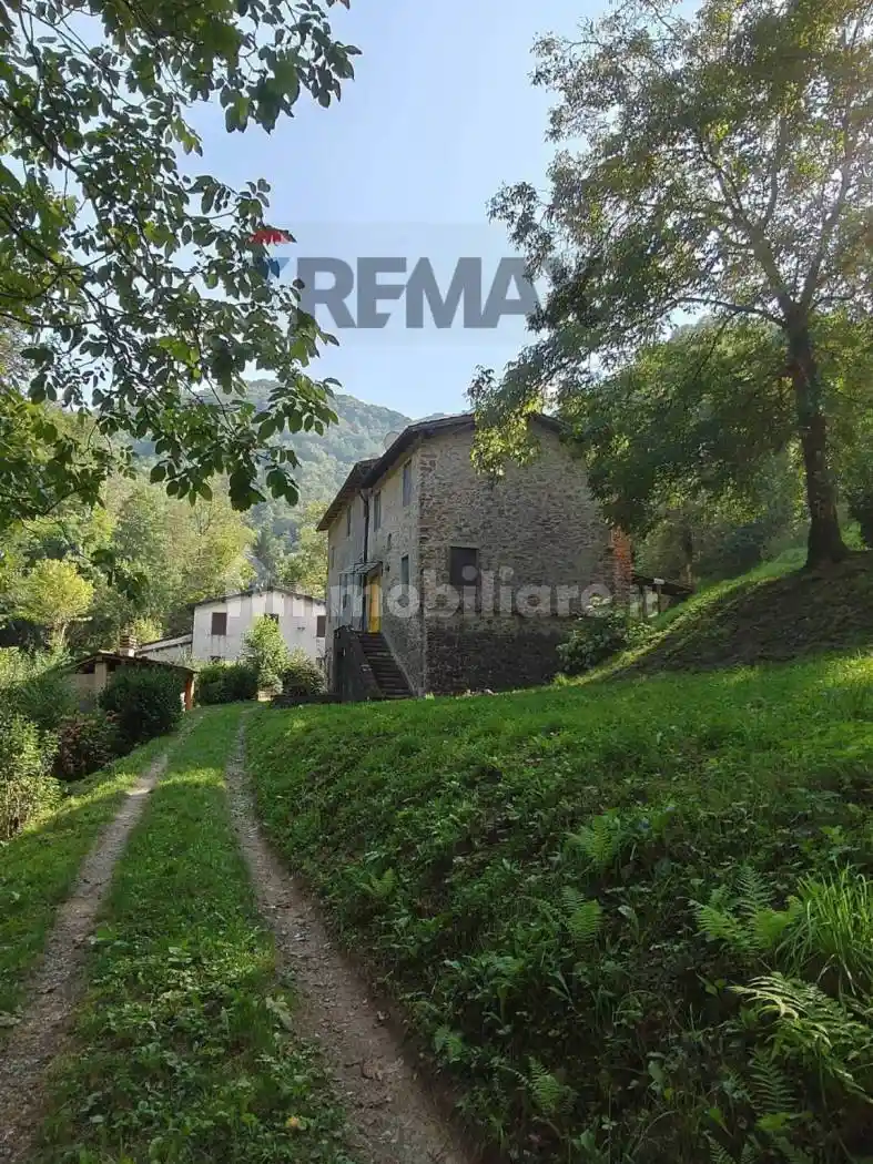Rustico - Casale in vendita a Pescaglia
