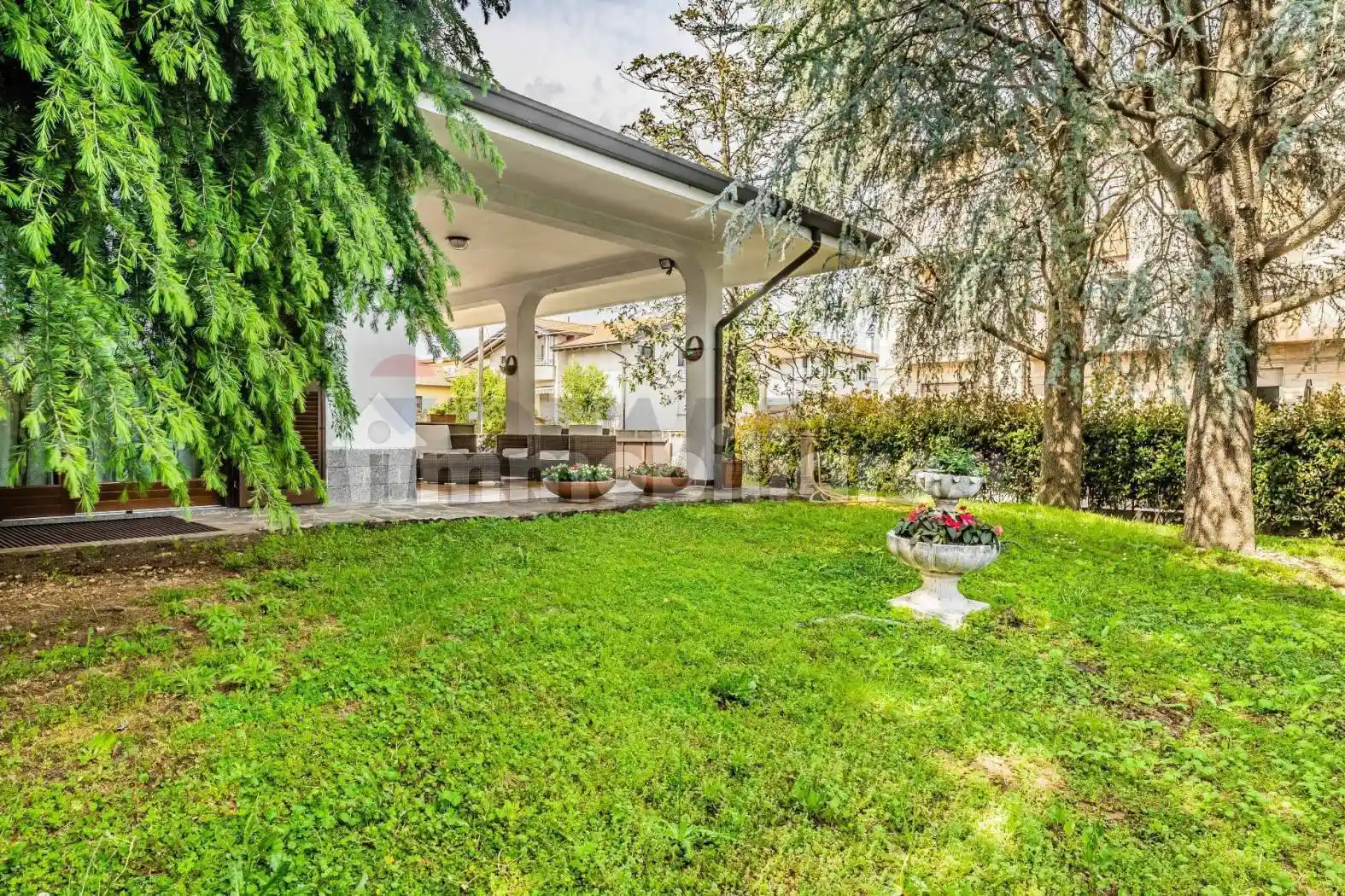 Villa in vendita a Busto Garolfo