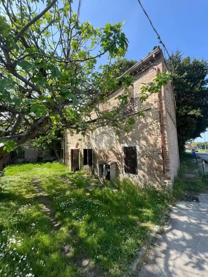 Rustico - Casale in vendita a Ravenna