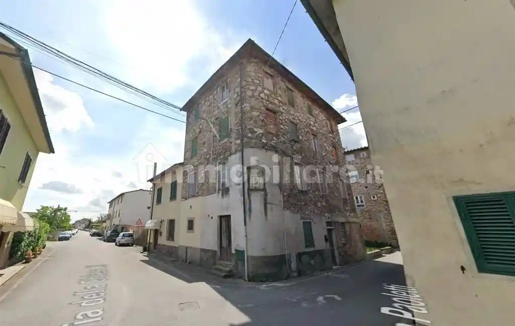 Appartamento in vendita a Lucca