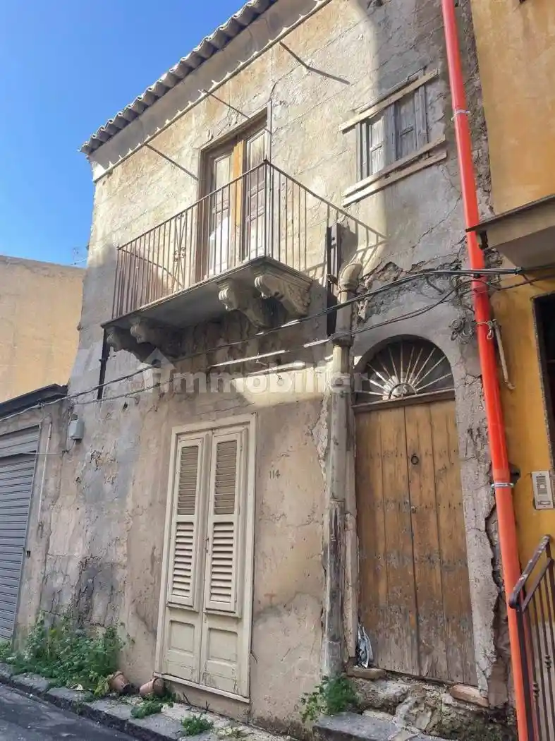 Casa indipendente in vendita a Campobello di Licata