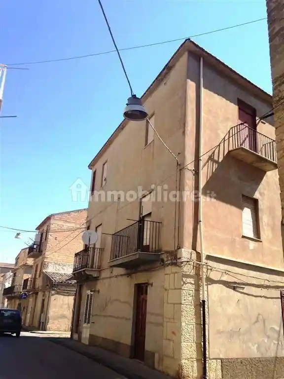 Casa indipendente in vendita a Campobello di Licata