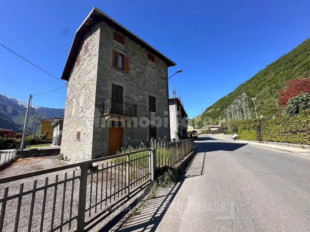 Appartamento in vendita a Ardenno