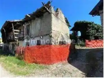 Rustico - Casale in vendita a Somma Lombardo
