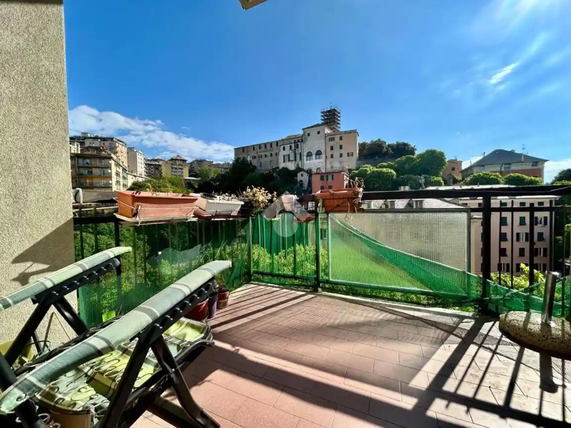 Appartamento in vendita a Genova