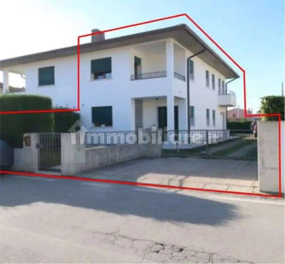 Villa in vendita a Cassola