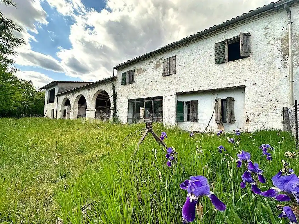 Rustico - Casale in vendita a Castello di Godego