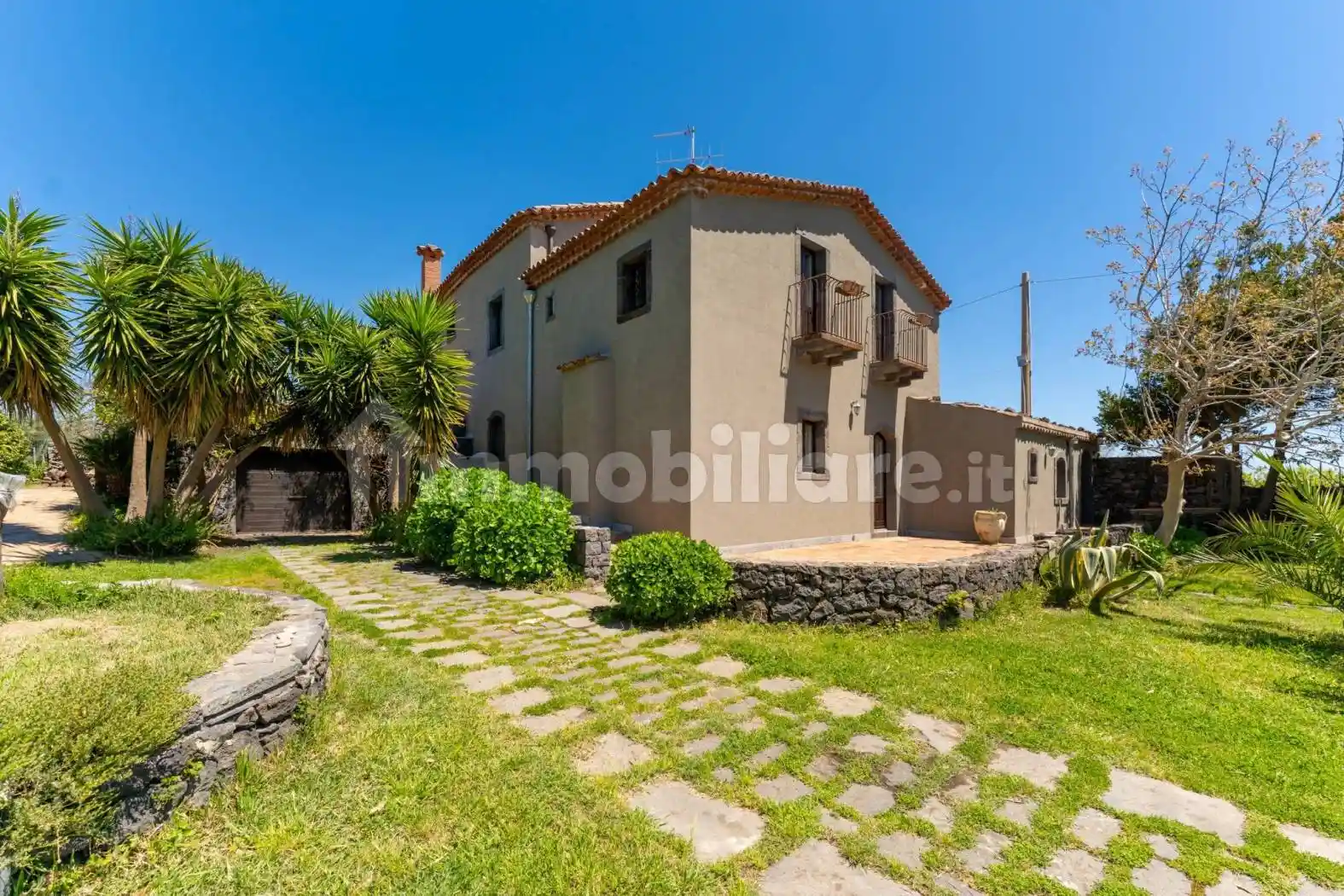 Rustico - Casale in vendita a Piedimonte Etneo