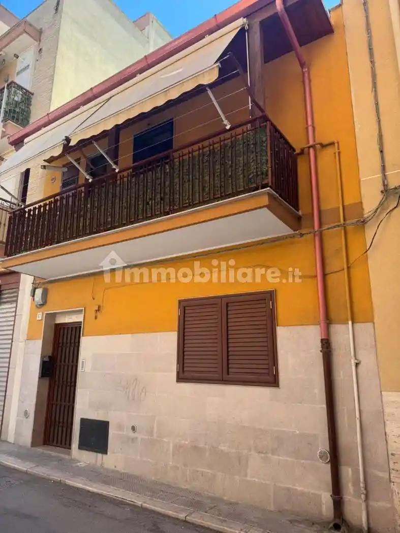 Palazzo - Edificio in vendita a Barletta