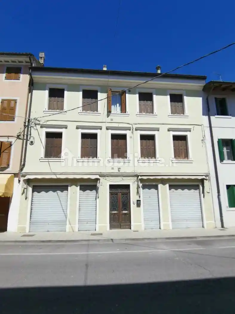 Palazzo - Edificio in vendita a Palmanova
