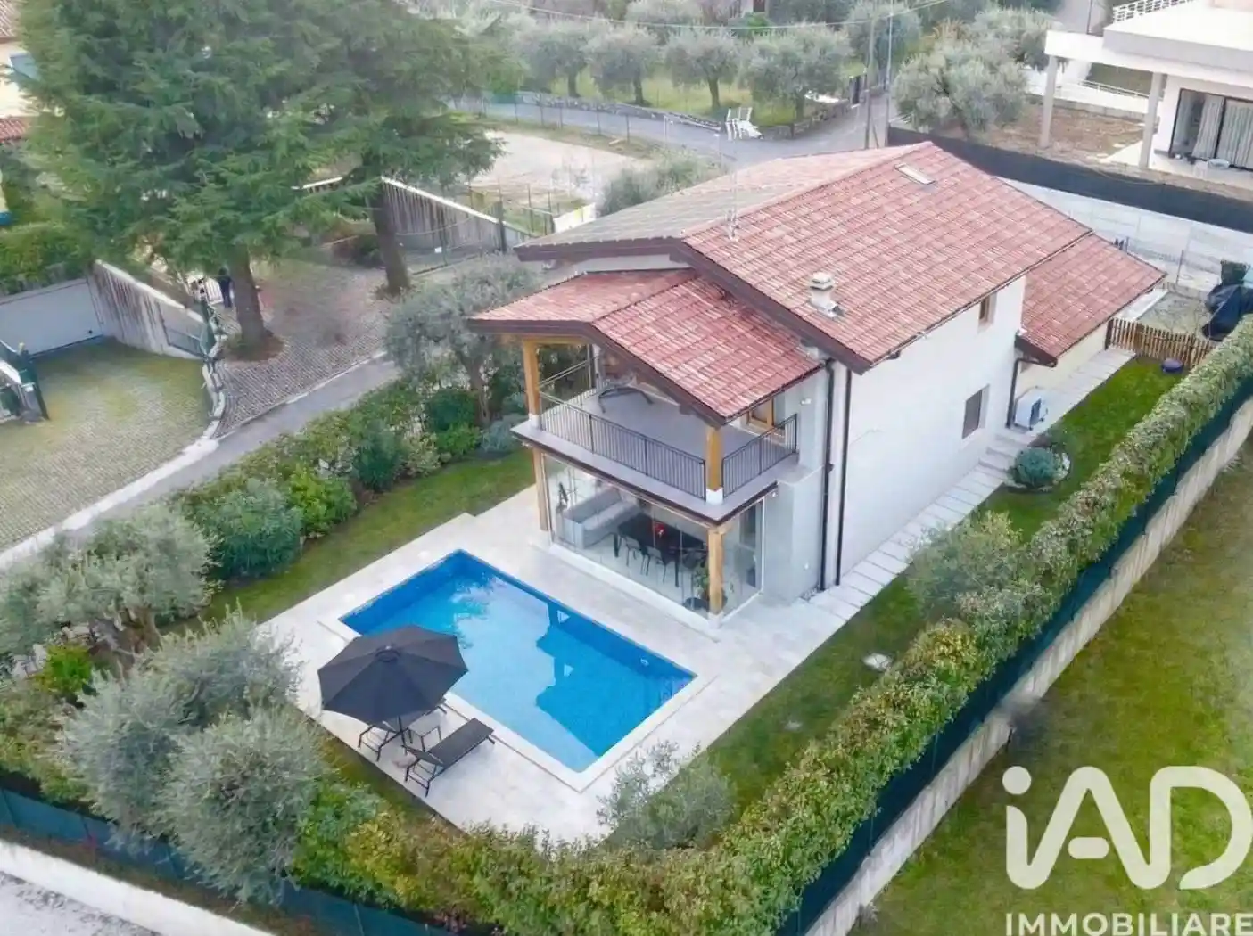 Villa in vendita a Soiano del Lago