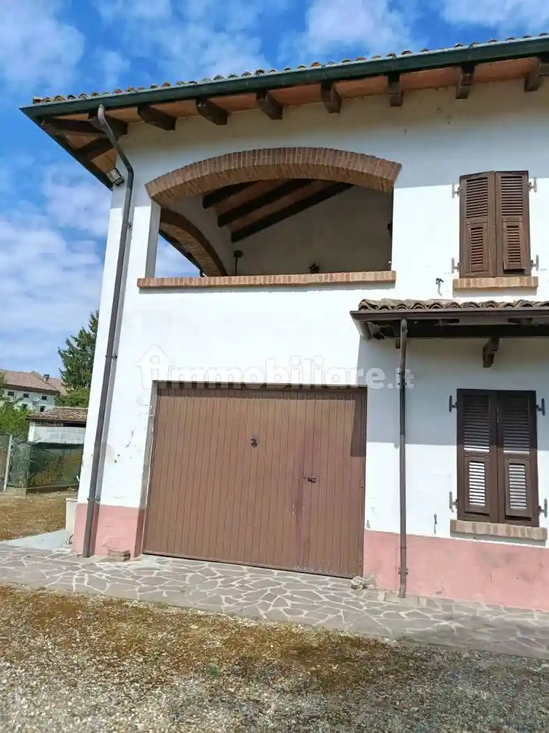 Villa in vendita a Guazzora