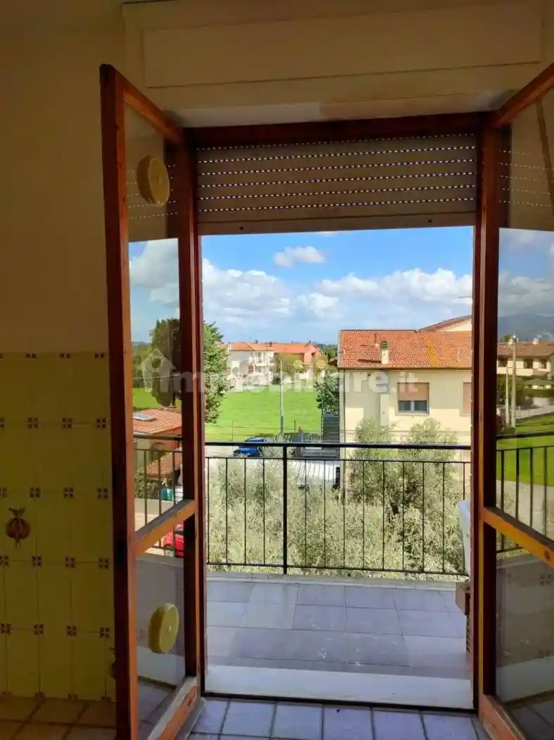 Appartamento in vendita a Collesalvetti