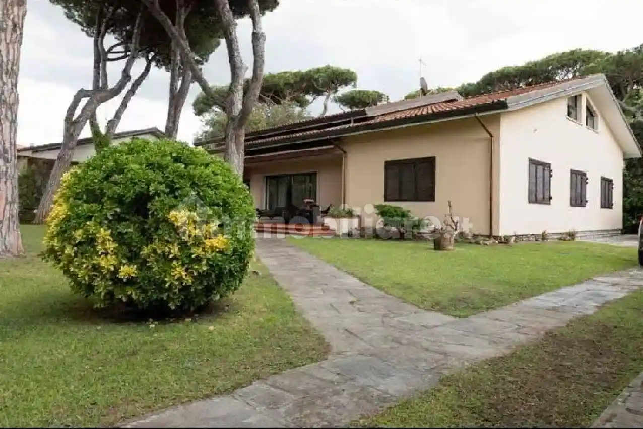Villa in vendita a Forte dei Marmi